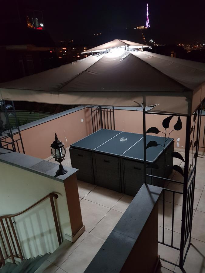 Danisimo Hotel Tbilisi Exterior photo
